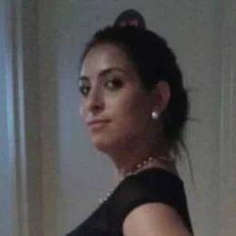 Ayse in Duisburg